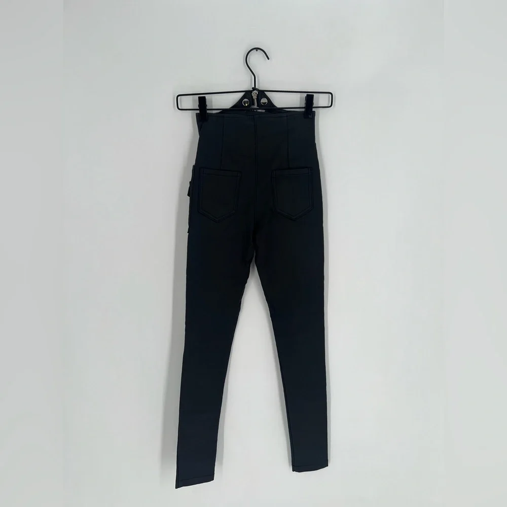 Akira Black Moto Coated Front Zip High Waisted Zip Detail Cargo Pants - Picture 5 of 7